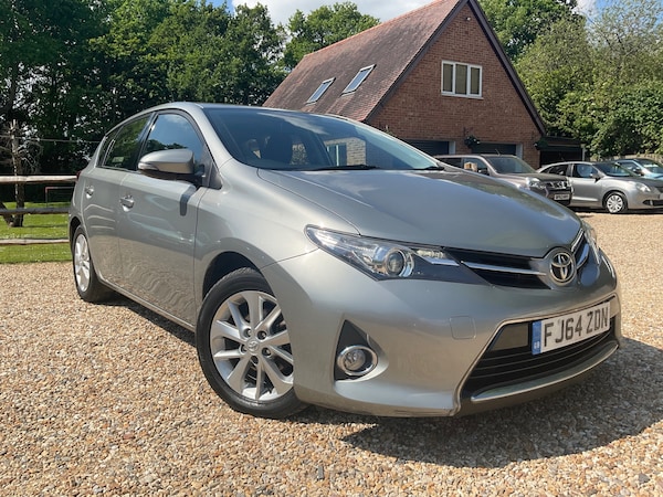 Used Toyota Auris 2014 for sale - 74634421: Photo 1