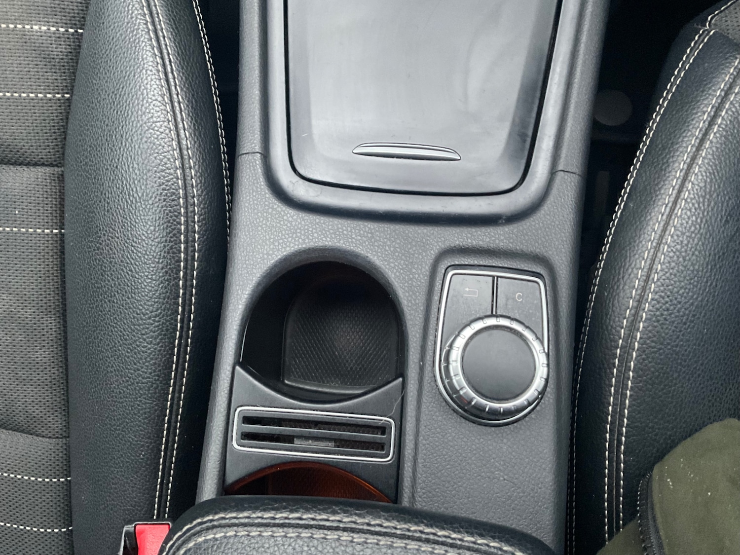 Used Mercedes-Benz A-Class 2015 for sale - 77274472: Photo 20