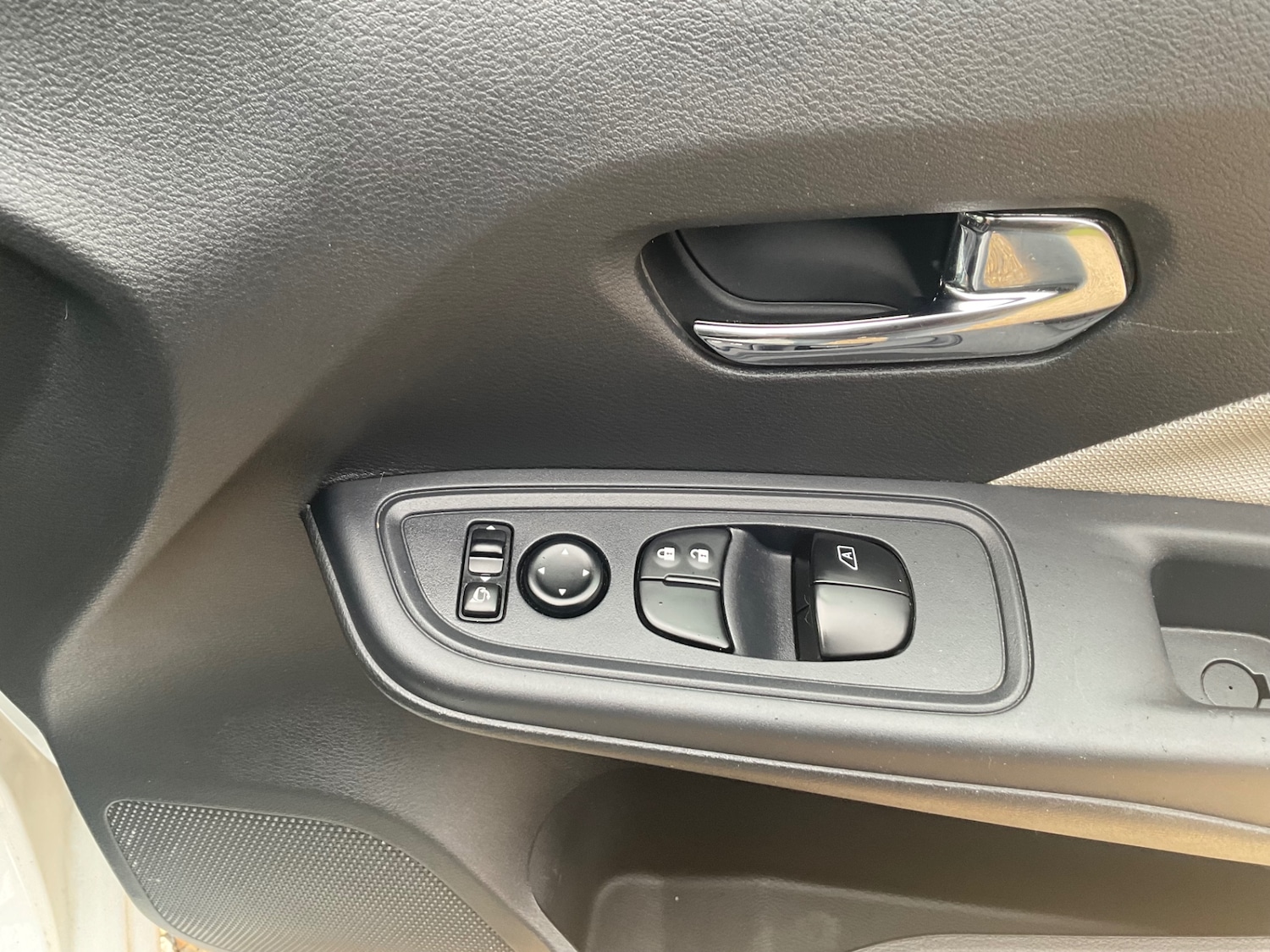 Used Nissan Micra 2017 for sale - 78038645: Photo 17