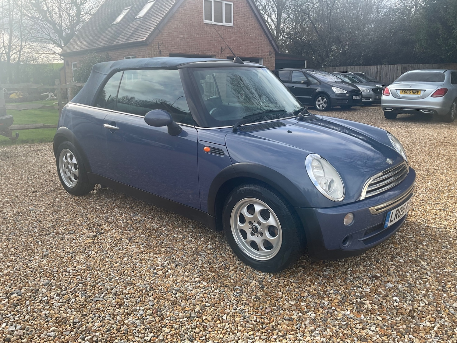 Used MINI Convertible 2005 for sale - 77530398: Photo 15