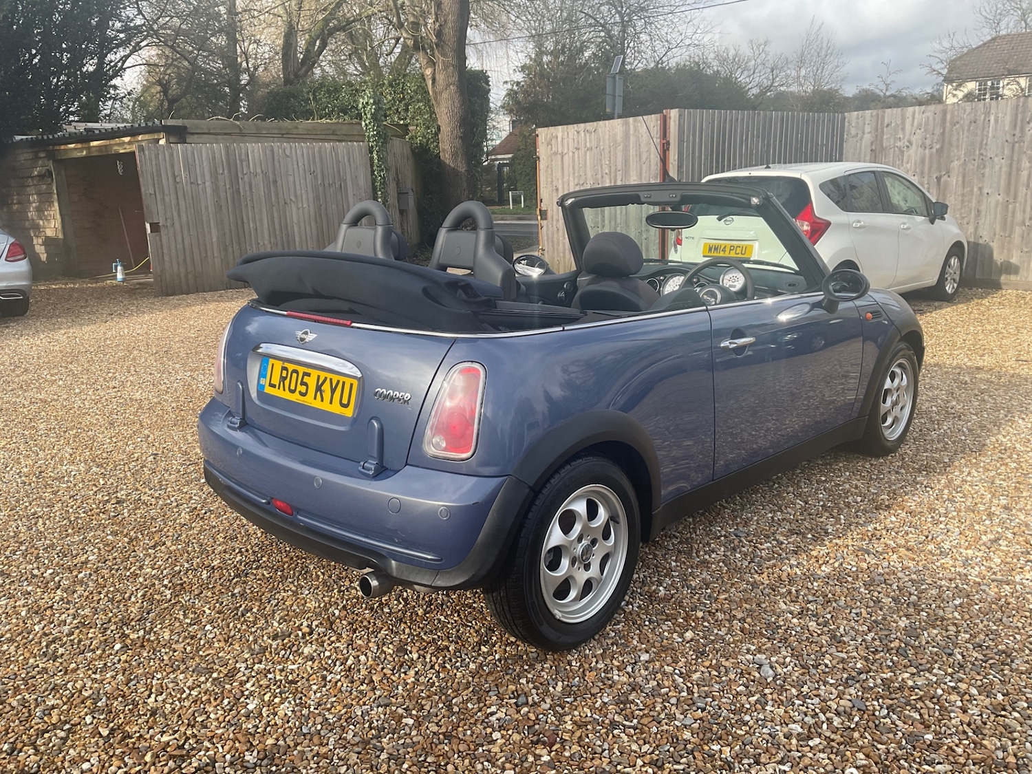Used MINI Convertible 2005 for sale - 77530398: Photo 5