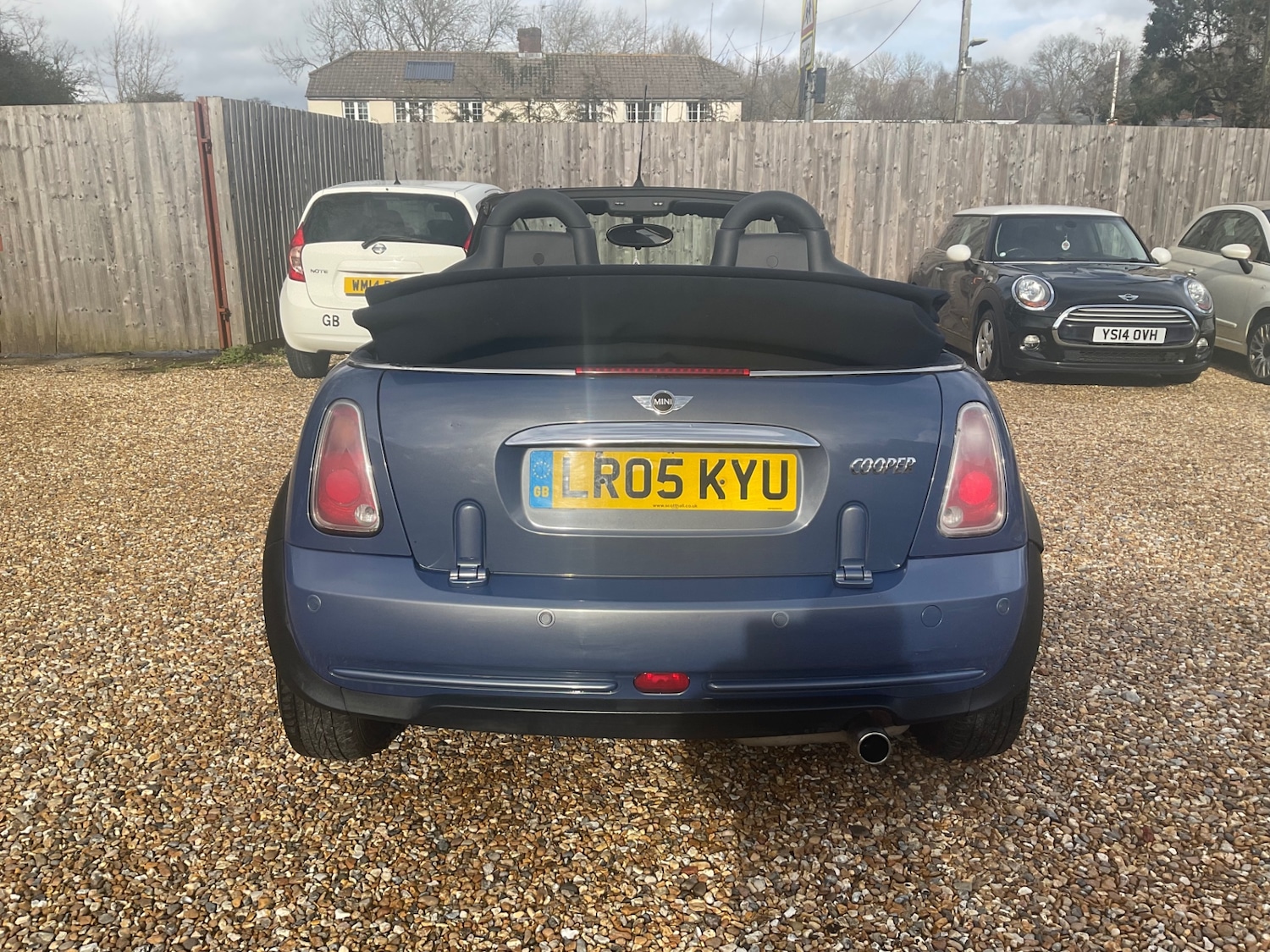 Used MINI Convertible 2005 for sale - 77530398: Photo 6