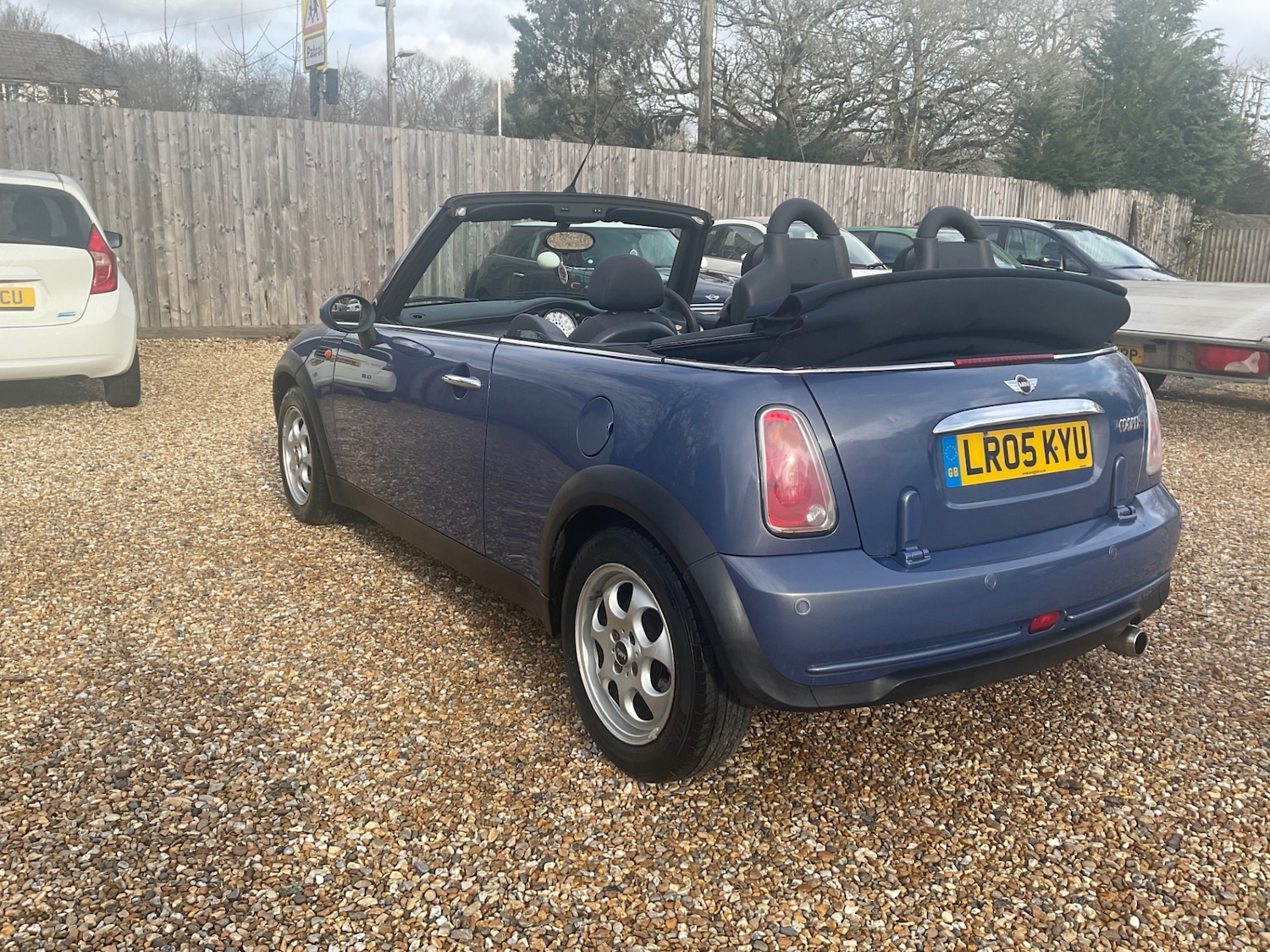 Used MINI Convertible 2005 for sale - 77530398: Photo 7