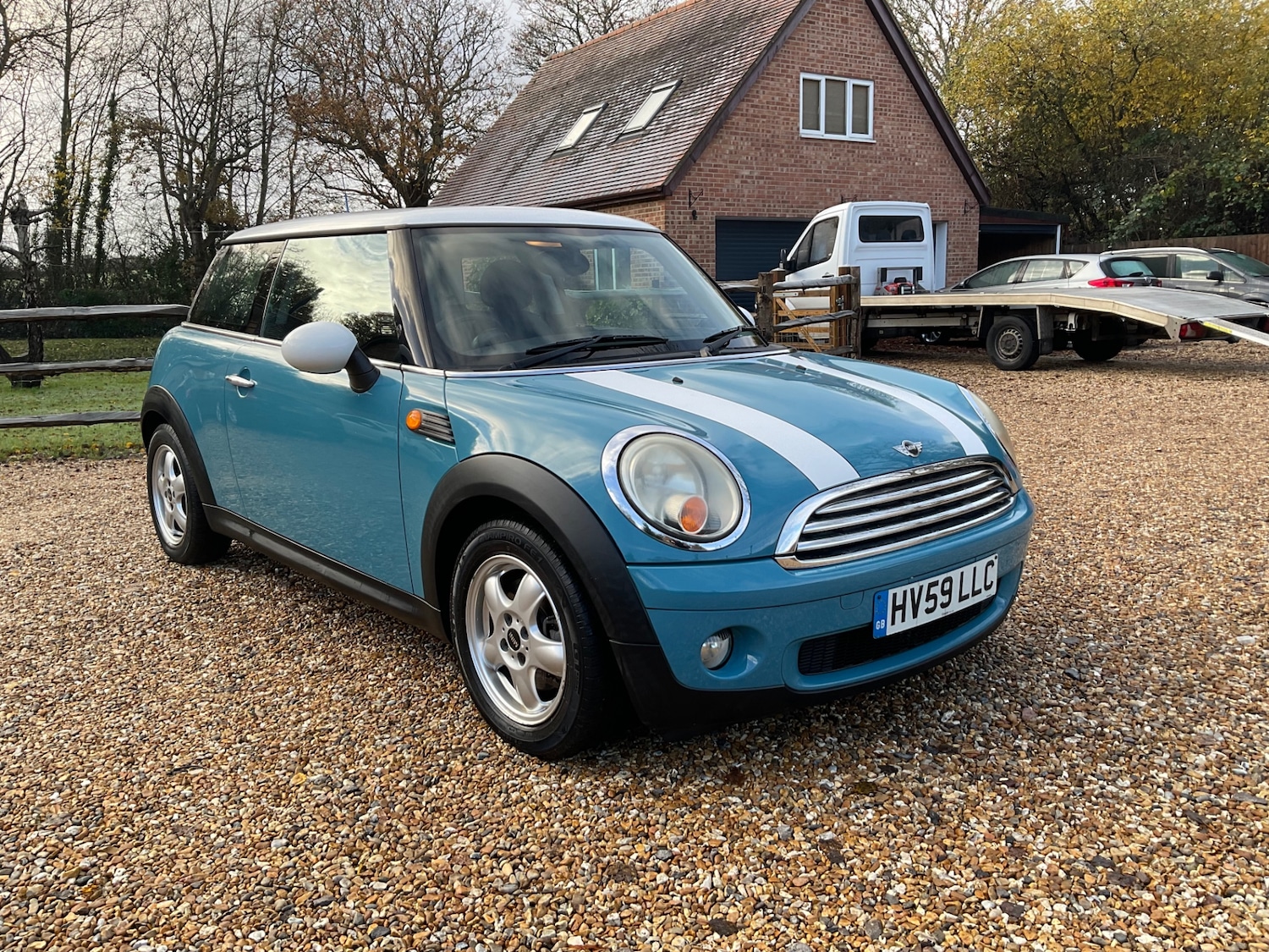 Used MINI Hatch 2009 for sale - 76830237: Photo 2