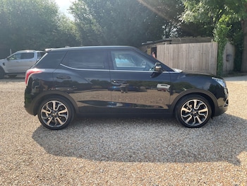 Used Ssangyong Tivoli 2015 for sale - 79021334: Photo