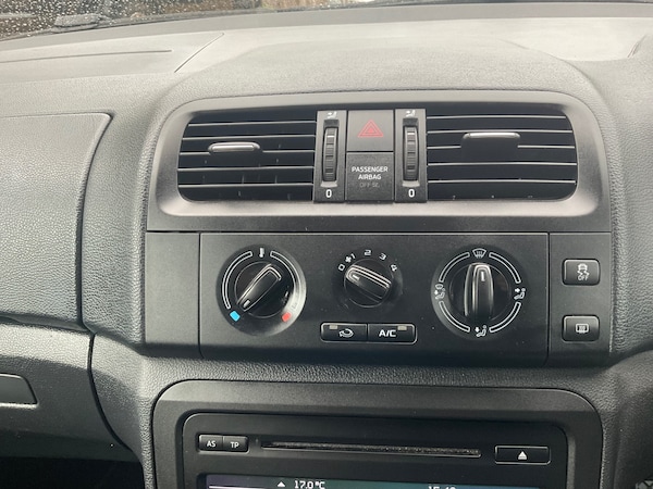 Used Skoda Fabia 2014 for sale - 76160949: Photo 15