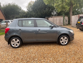 Used Skoda Fabia 2014 for sale - 76160949: Photo 4