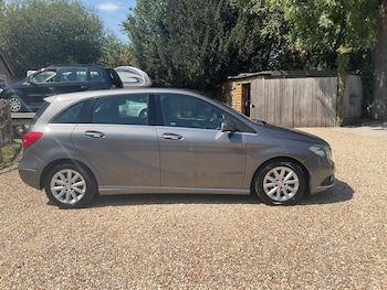Used Mercedes-Benz B Class 2014 for sale - 79526098: Photo