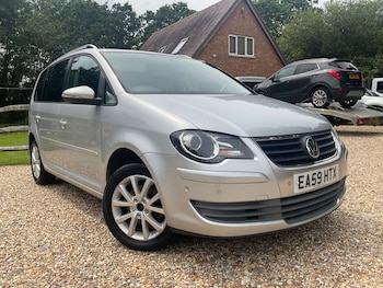 Used Volkswagen Touran 2009 for sale - 78939521: Photo