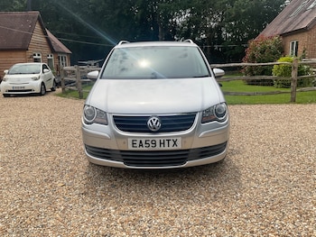 Used Volkswagen Touran 2009 for sale - 78939521: Photo