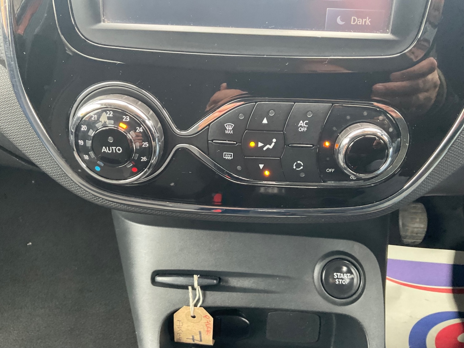 Used Renault Captur 2014 for sale - 76263116: Photo 17