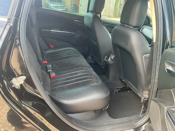 Used Chrysler Delta 2011 for sale - 76194541: Photo 11