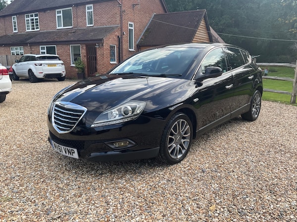 Used Chrysler Delta 2011 for sale - 76194541: Photo 9
