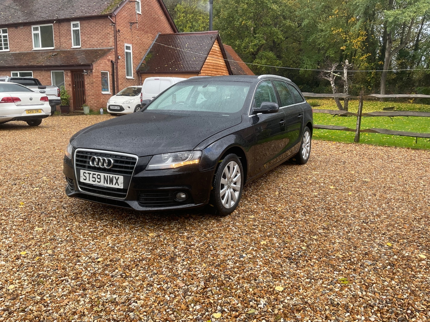 Used Audi A4 2010 for sale - 76426292: Photo 9