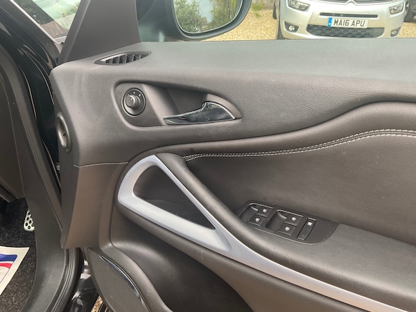 Used Vauxhall Zafira 2018 for sale - 76078917: Photo 13