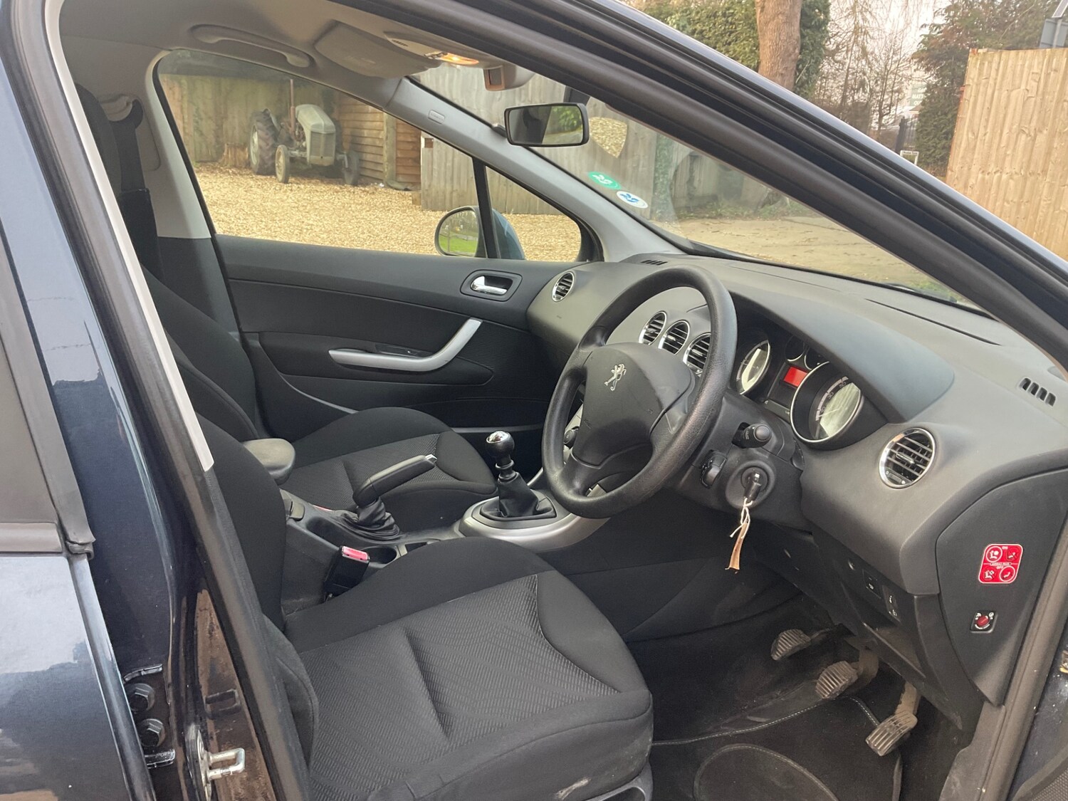 Used Peugeot 308 2013 for sale - 77078075: Photo 12