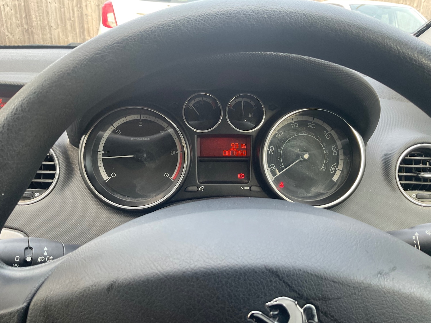 Used Peugeot 308 2013 for sale - 77078075: Photo 16