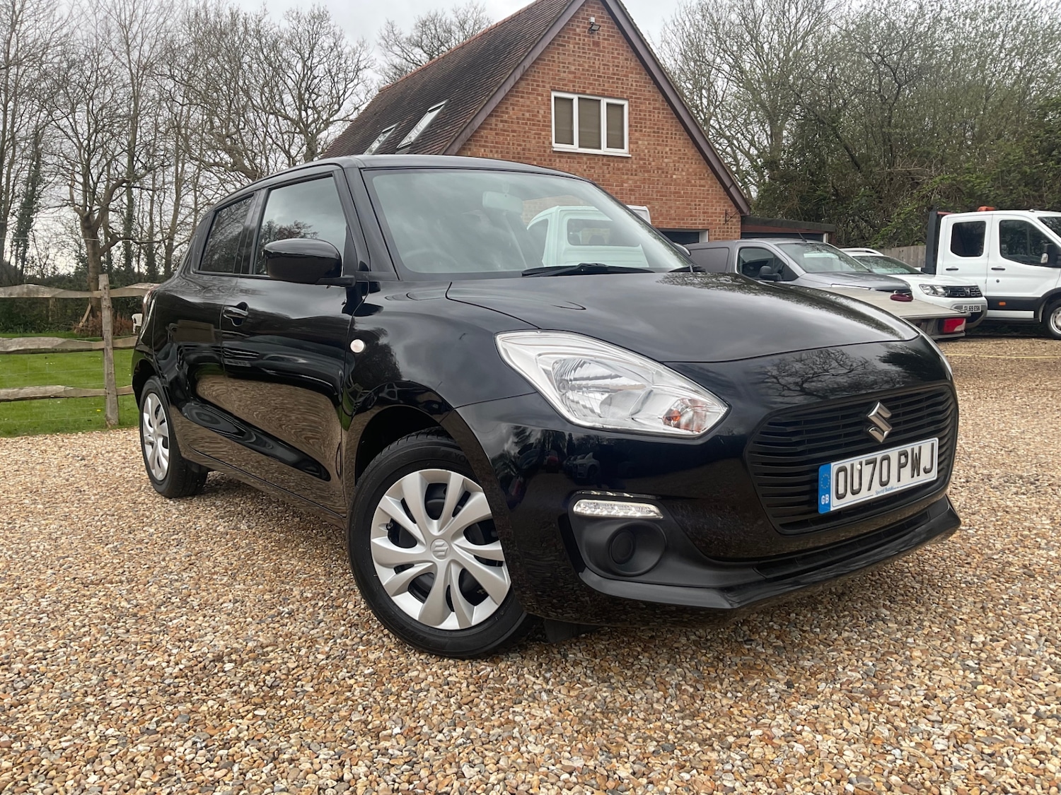 Used Suzuki Swift 2020 for sale - 78122813: Photo 1