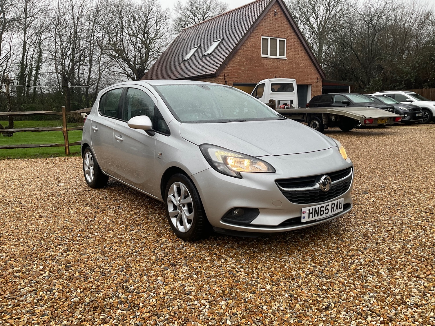 Used Vauxhall Corsa 2015 for sale - 77381047: Photo 3