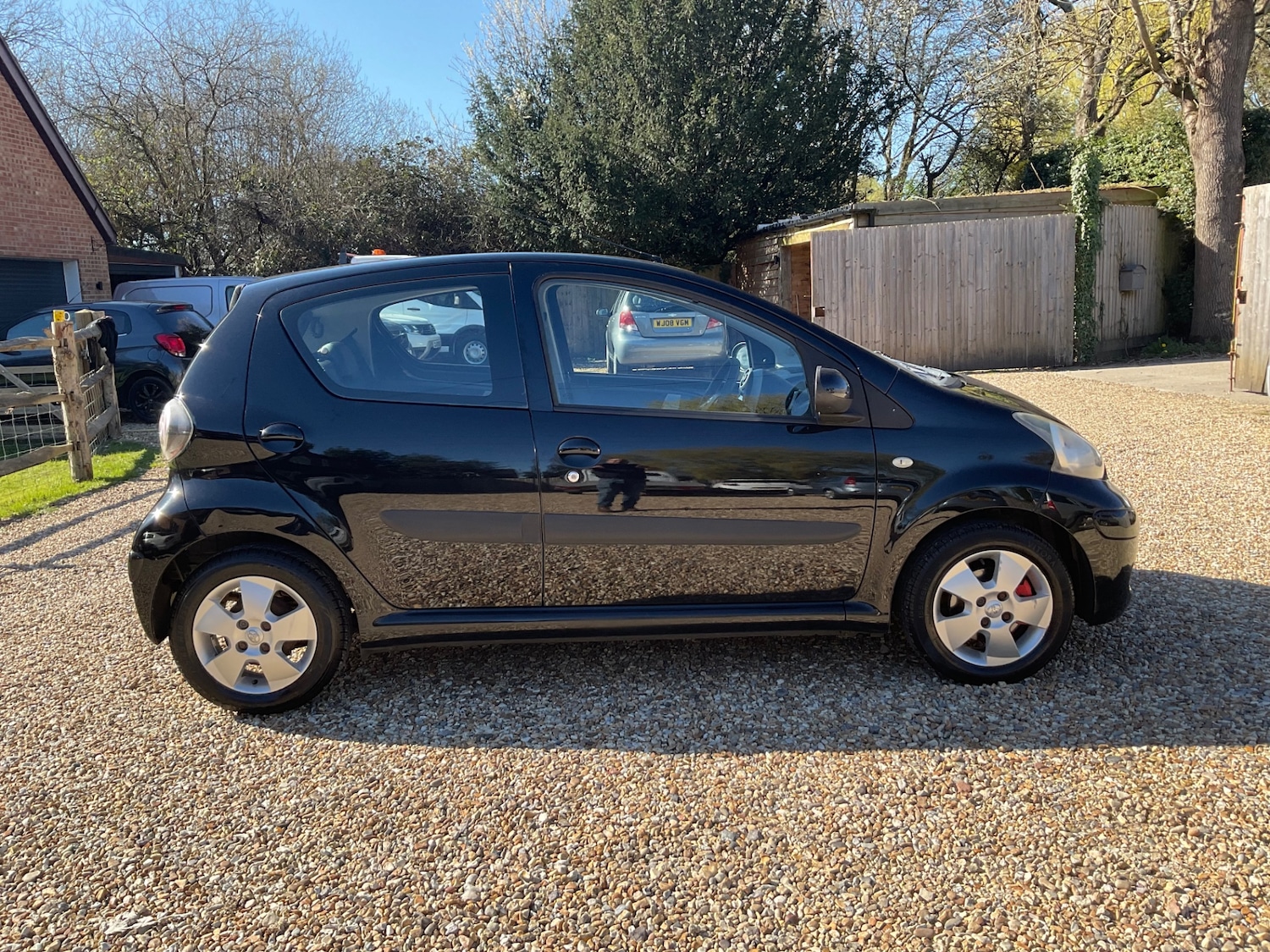 Used Toyota AYGO 2010 for sale - 77932893: Photo 4
