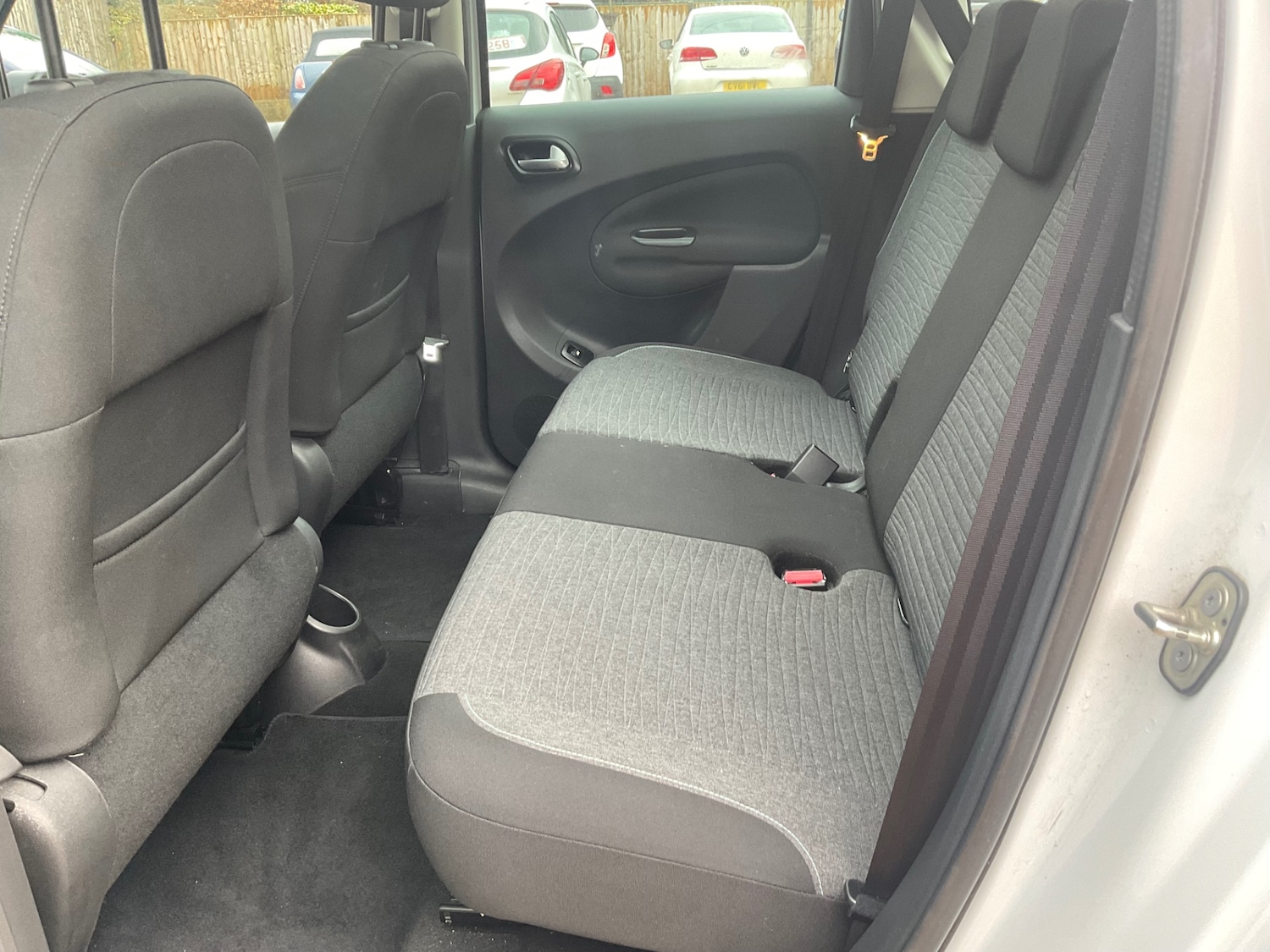 Used Citroen C3 Picasso 2016 for sale - 77543680: Photo 14