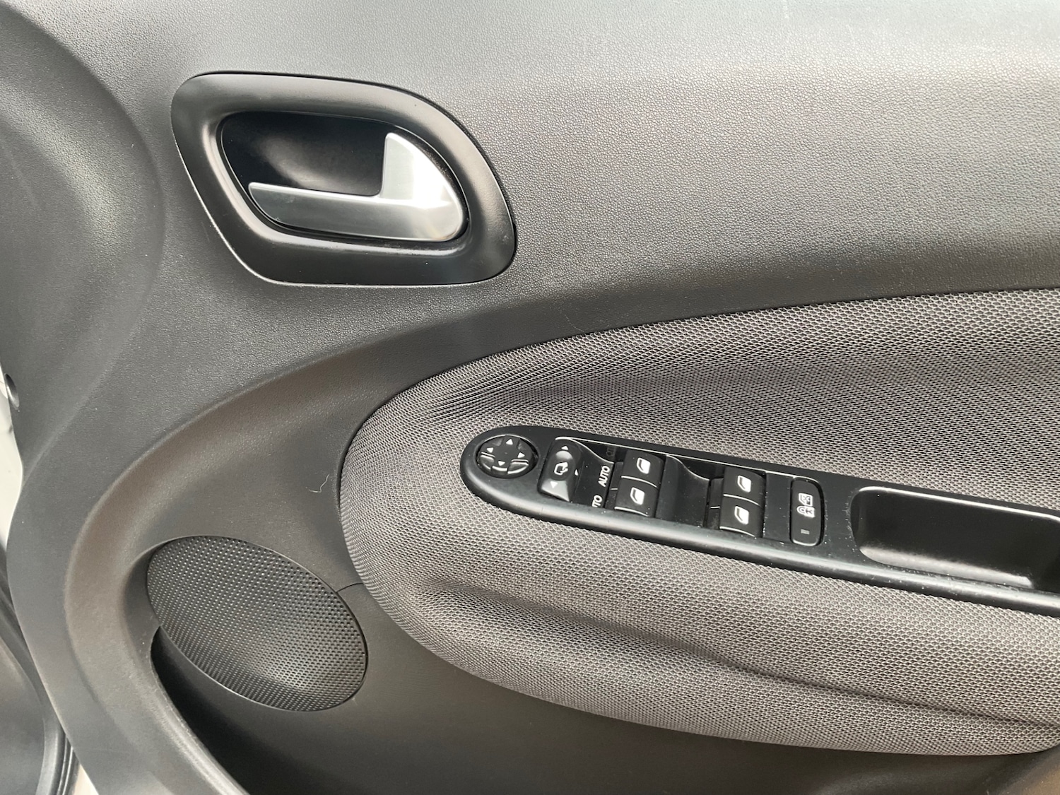 Used Citroen C3 Picasso 2016 for sale - 77543680: Photo 18