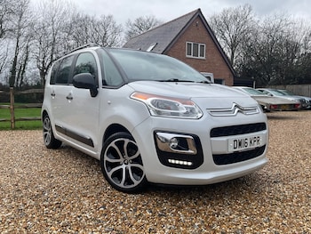 2016 (16) - 1.6 BlueHDi Platinum 5dr