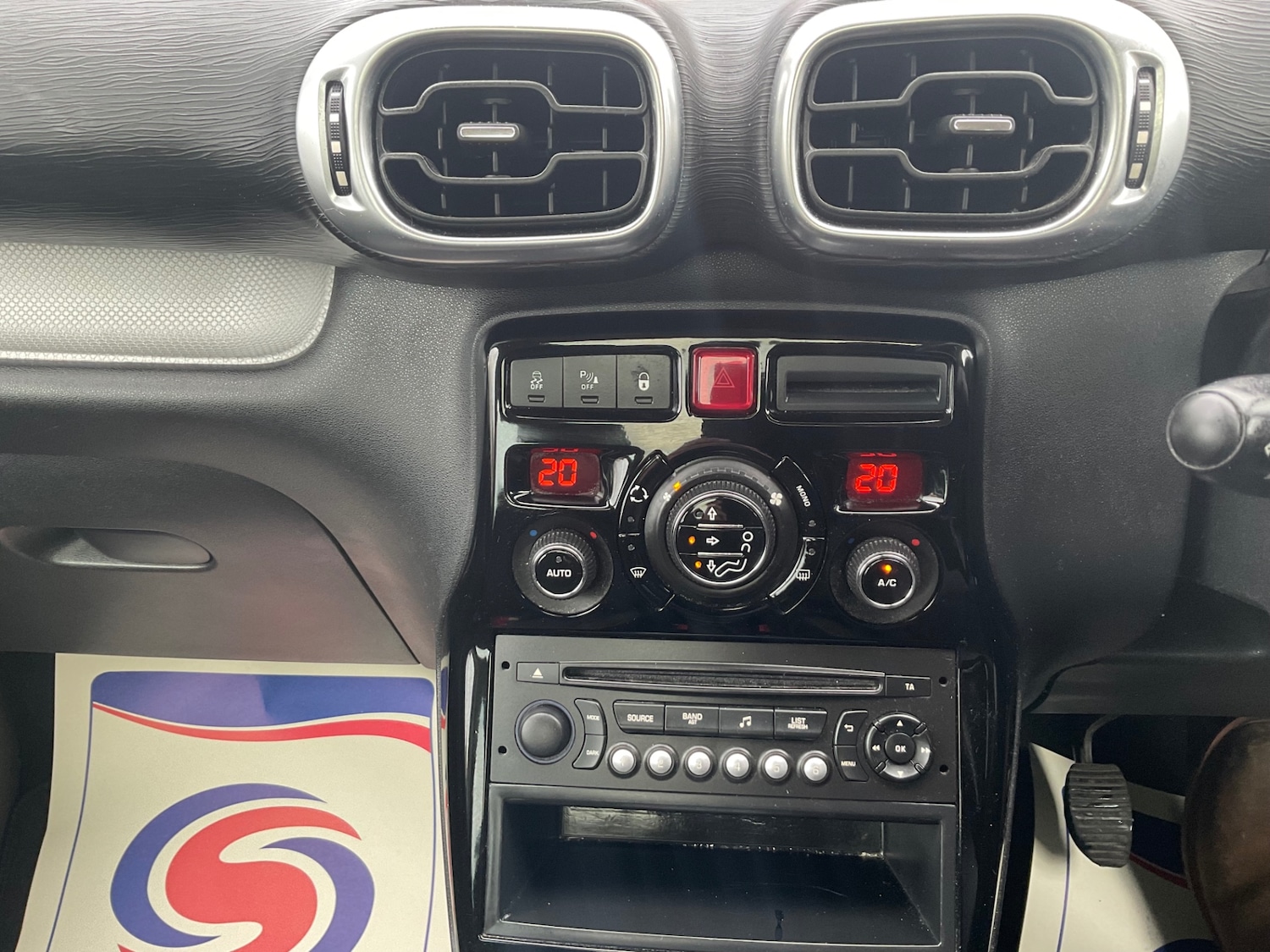 Used Citroen C3 Picasso 2016 for sale - 77543680: Photo 20