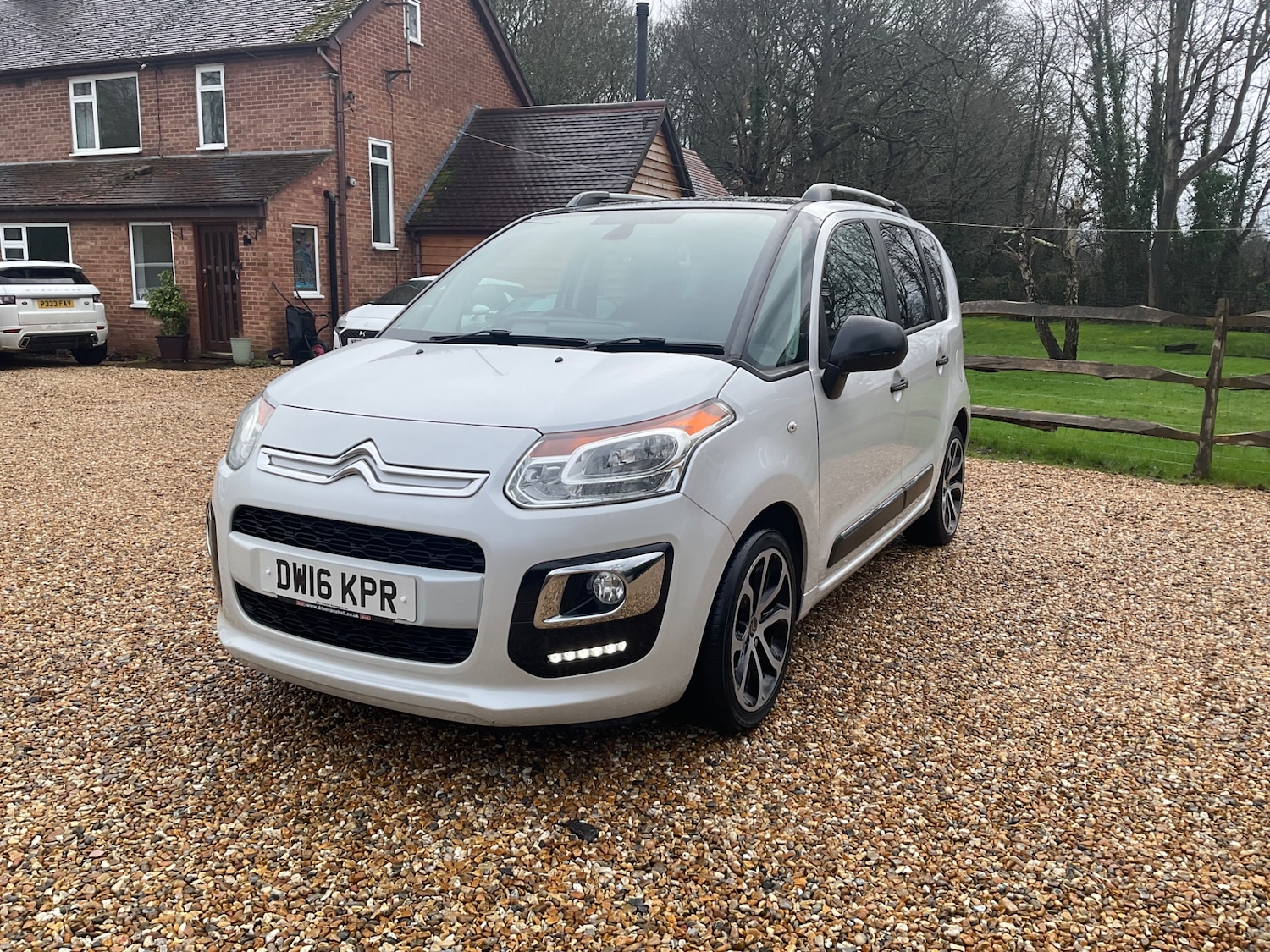 Used Citroen C3 Picasso 2016 for sale - 77543680: Photo 5