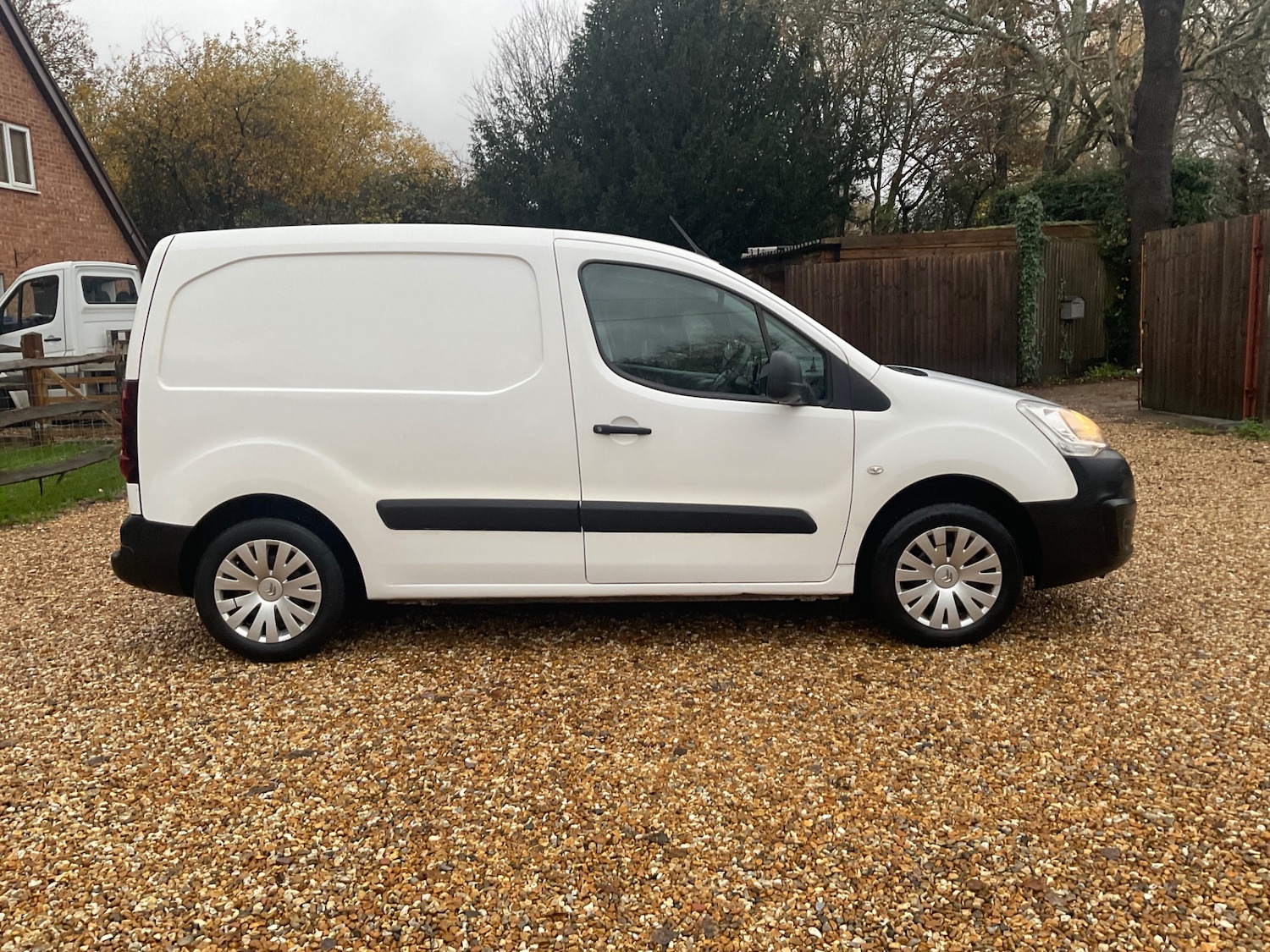 Used Citroen Berlingo 2019 for sale - 76860143: Photo 4