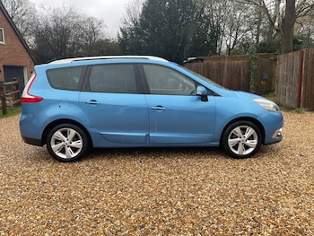 Used Renault Grand Scenic 2014 for sale - 77592548: Photo
