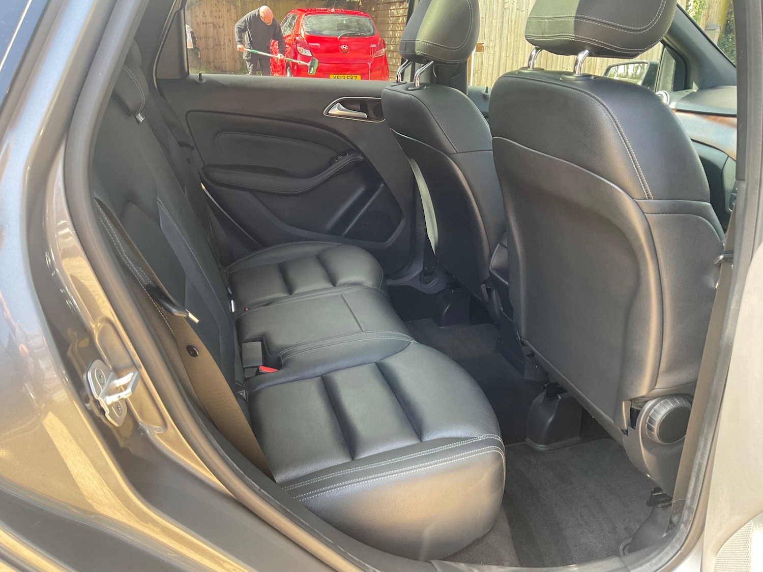 Used Mercedes-Benz B Class 2014 for sale - 78108043: Photo 11