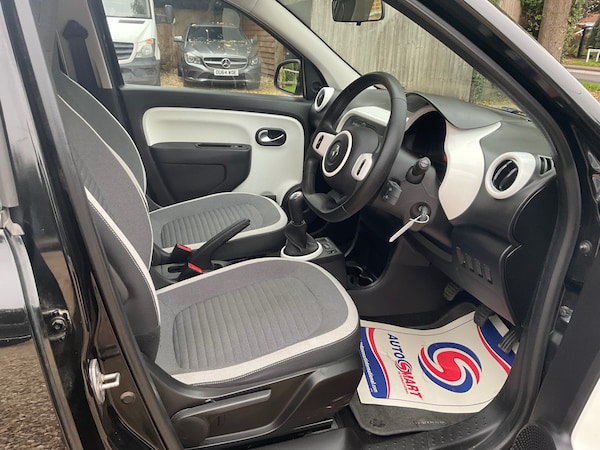 Used Renault Twingo 2015 for sale - 76230943: Photo 12