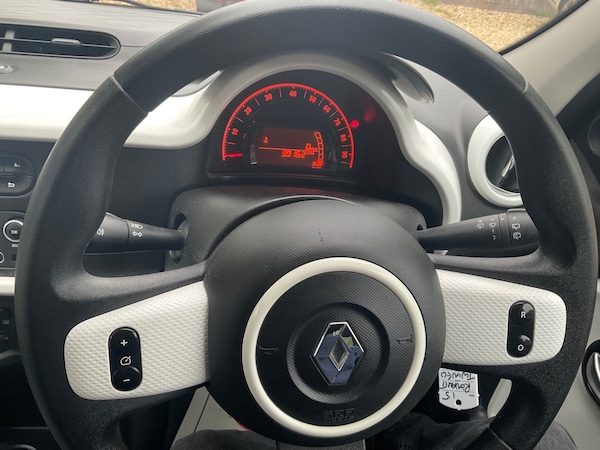 Used Renault Twingo 2015 for sale - 76230943: Photo 16