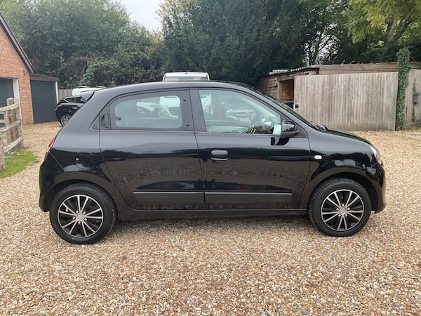 Used Renault Twingo 2015 for sale - 76230943: Photo 4