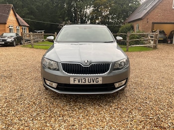 Used Skoda Octavia 2013 for sale - 76088570: Photo 2