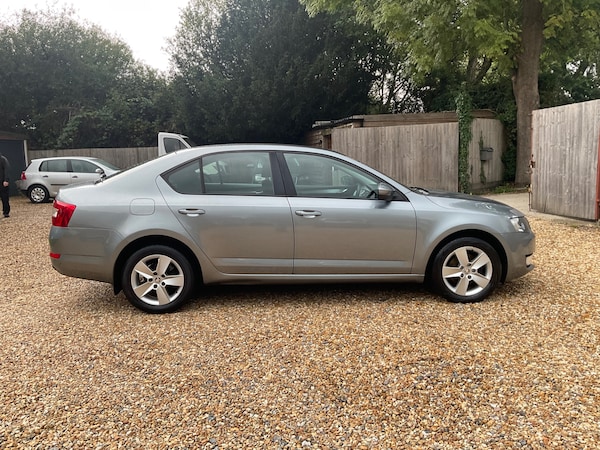 Used Skoda Octavia 2013 for sale - 76088570: Photo 4