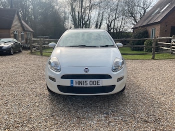 Used Fiat Punto 2015 for sale - 77730221: Photo