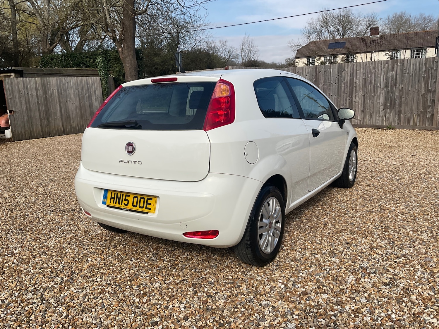 Used Fiat Punto 2015 for sale - 77730221: Photo 5