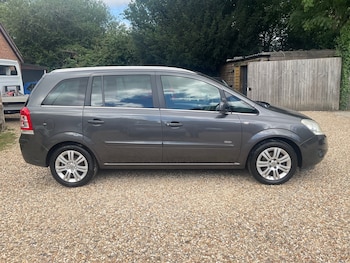 Used Vauxhall Zafira 2010 for sale - 79081216: Photo