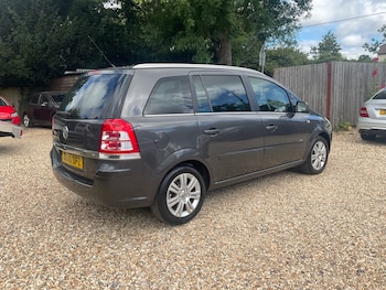 Used Vauxhall Zafira 2010 for sale - 79081216: Photo