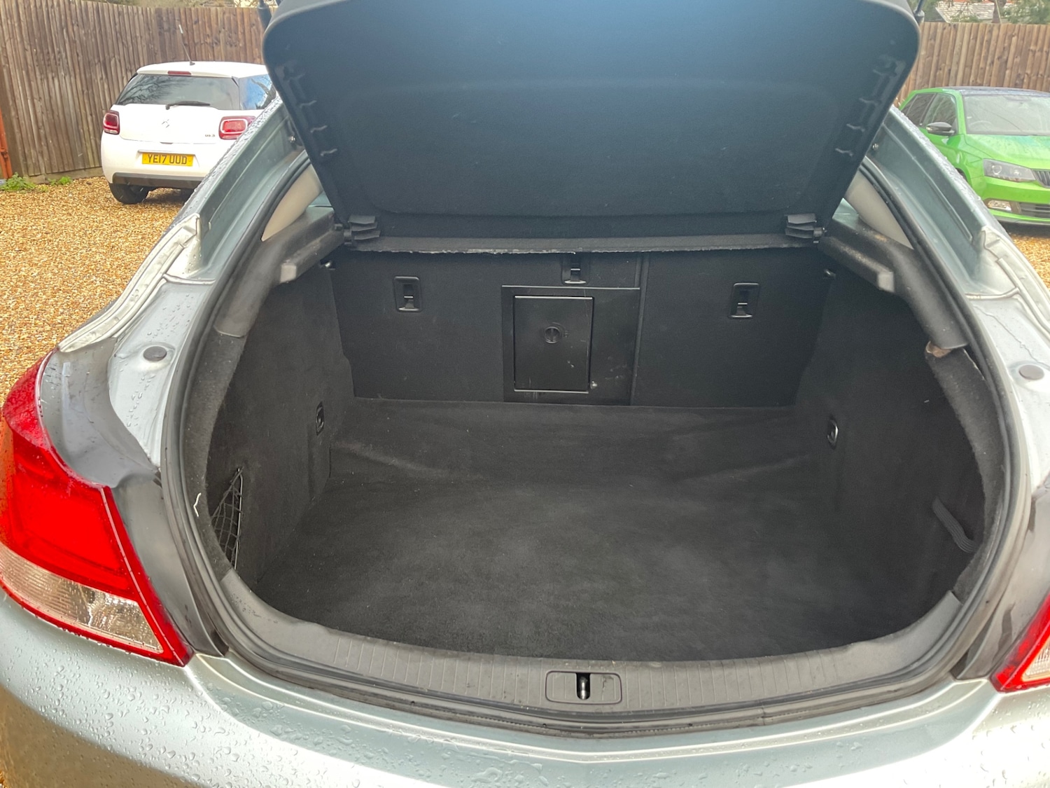 Used Vauxhall Insignia 2011 for sale - 77515392: Photo 11