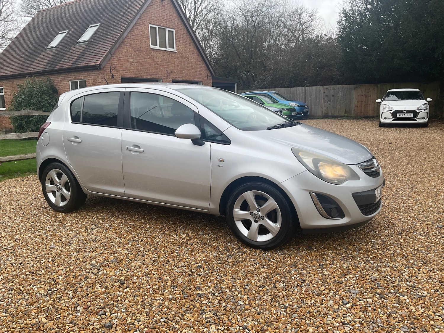 Used Vauxhall Corsa 2012 for sale - 77630173: Photo 4