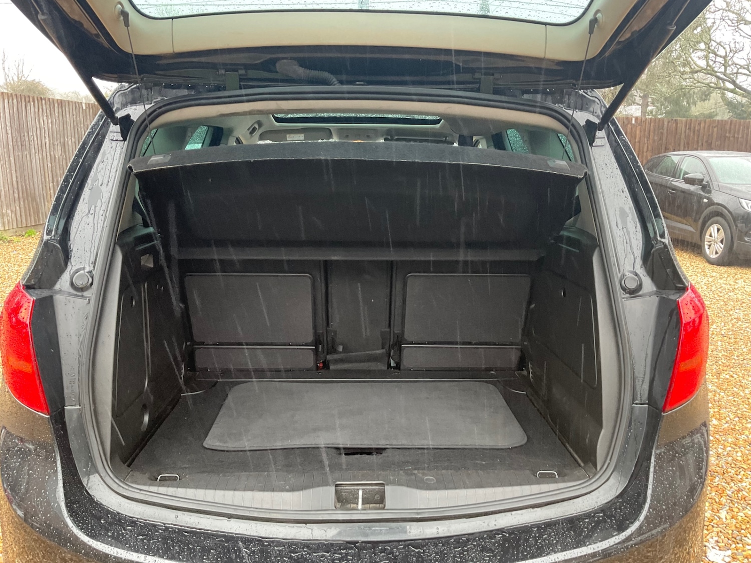 Used Vauxhall Meriva 2014 for sale - 77635447: Photo 9