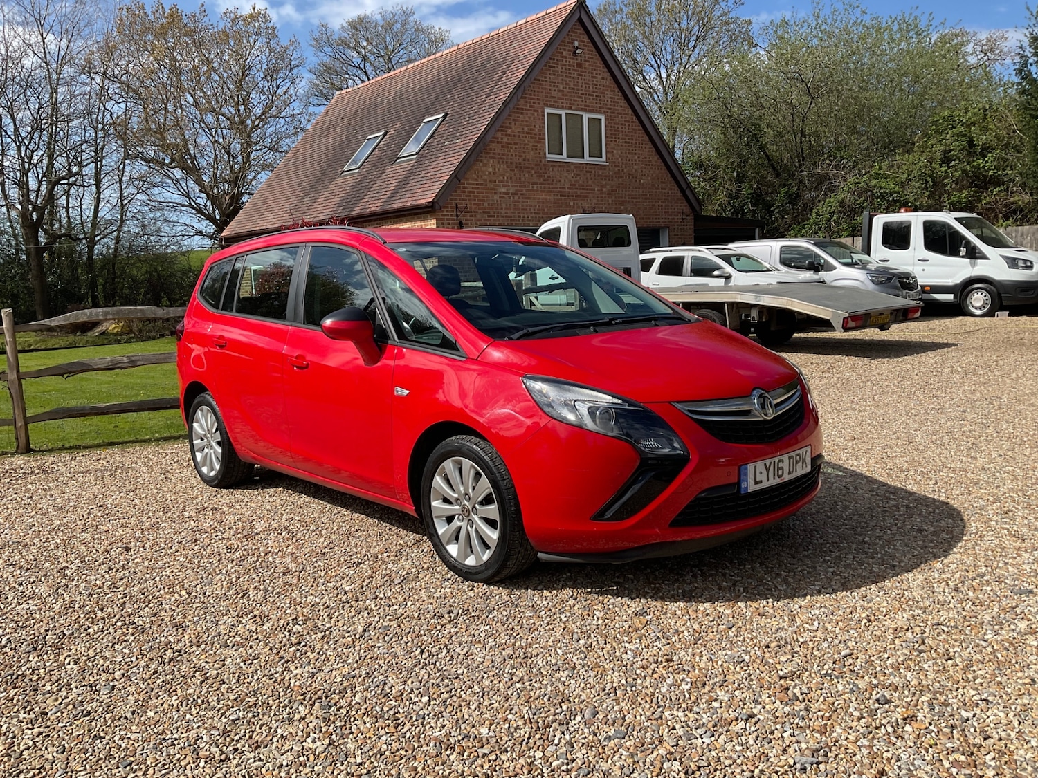 Used Vauxhall Zafira 2016 for sale - 78210180: Photo 2