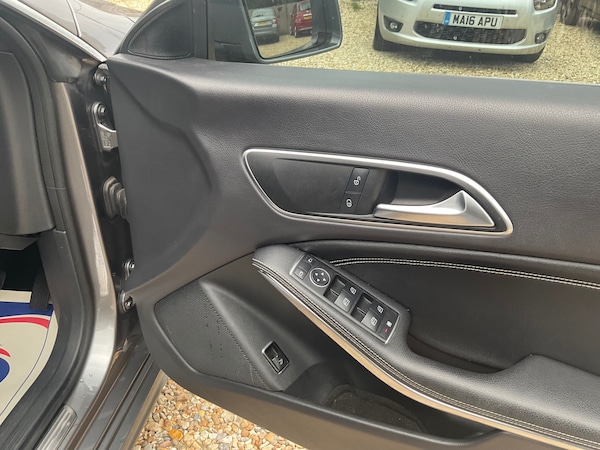 Used Mercedes-Benz CLA 2014 for sale - 76079709: Photo 16