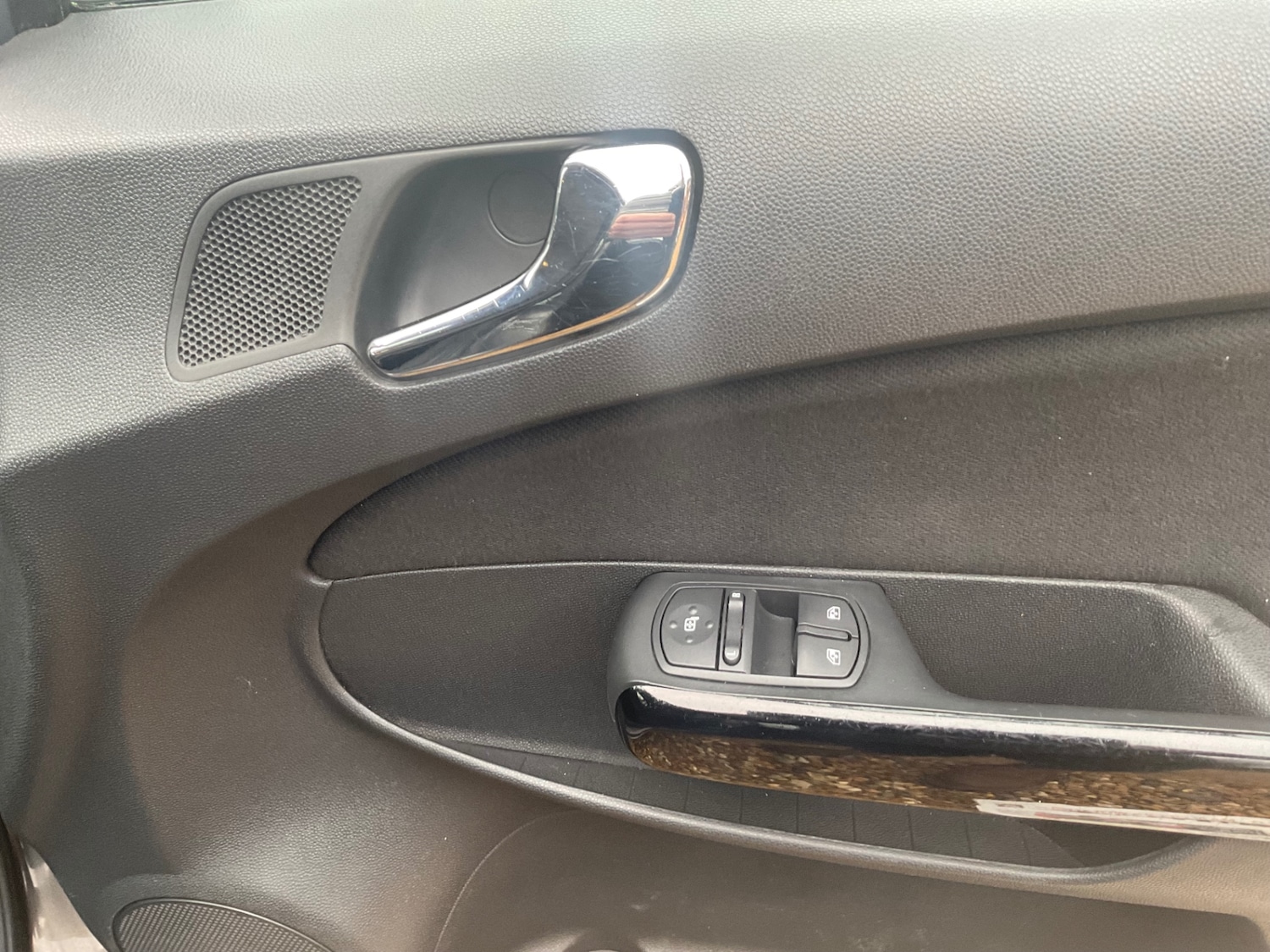 Used Vauxhall Corsa 2013 for sale - 77474954: Photo 15