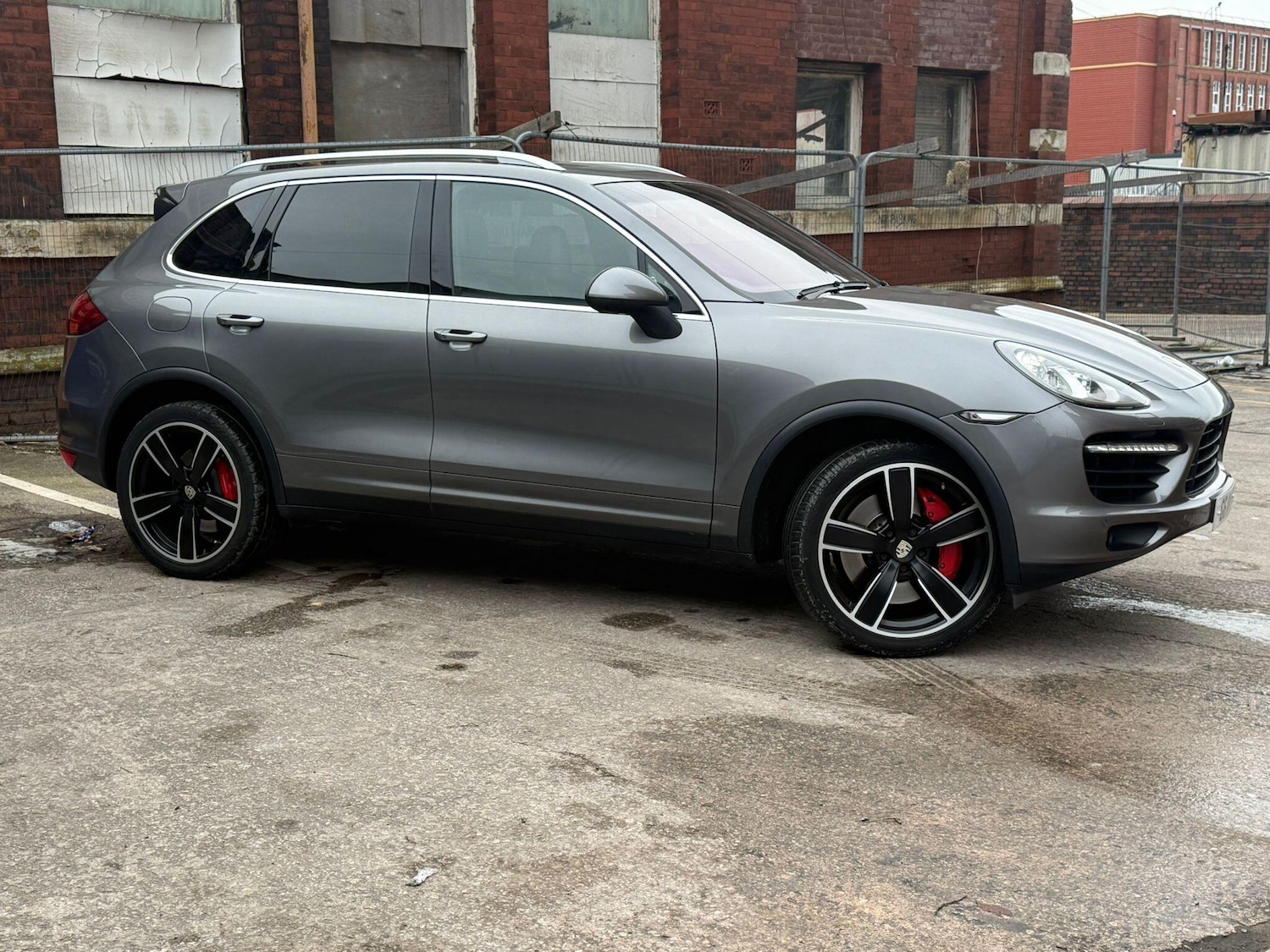 Used Porsche Cayenne 2010 for sale - 76714353: Photo 23