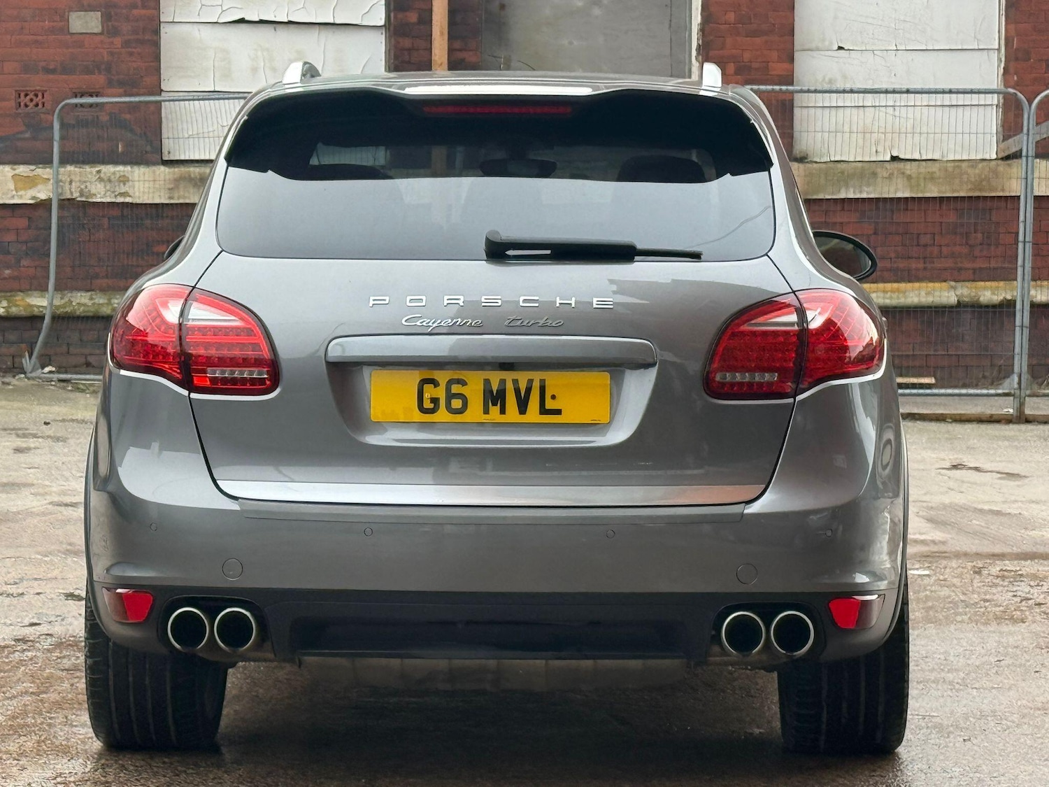 Used Porsche Cayenne 2010 for sale - 76714353: Photo 3