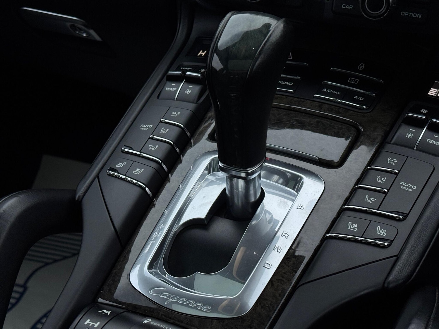 Used Porsche Cayenne 2010 for sale - 76714353: Photo 36